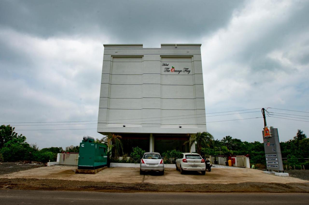 Hotel The Orange Flag Aurangābād Esterno foto