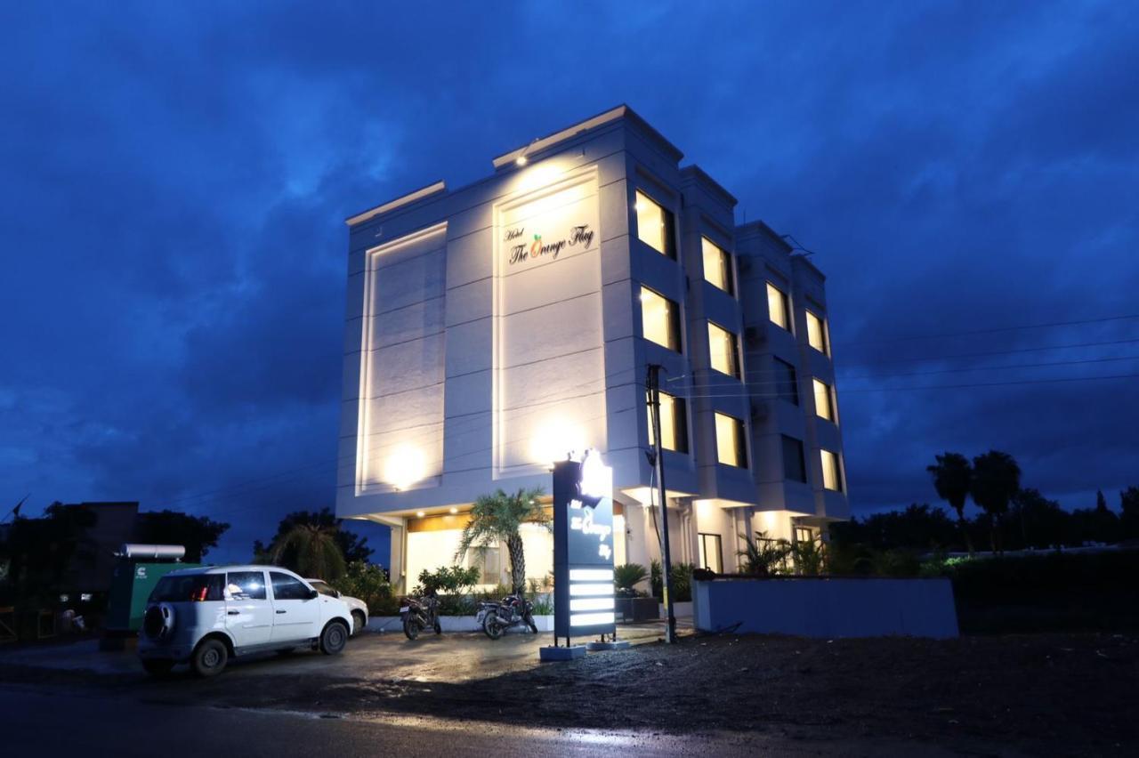 Hotel The Orange Flag Aurangābād Esterno foto