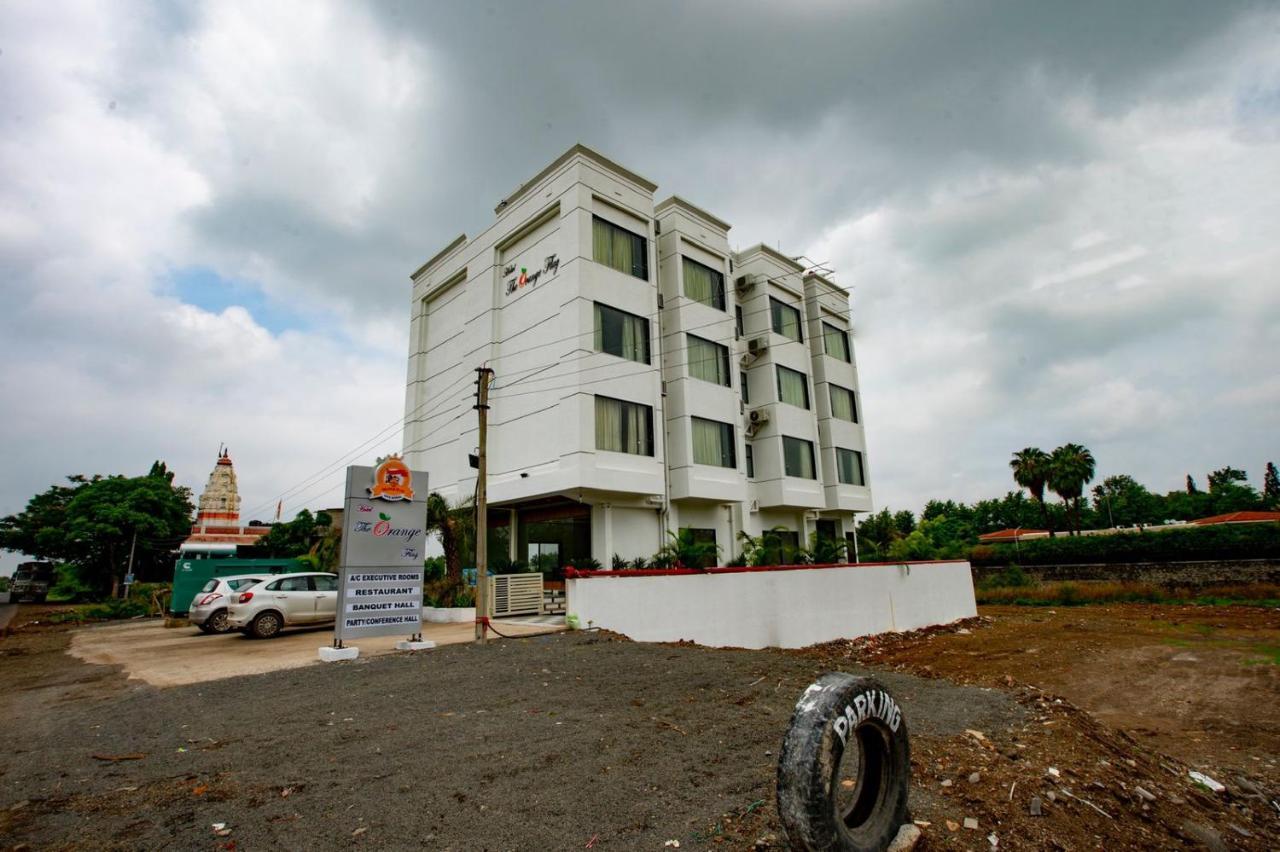 Hotel The Orange Flag Aurangābād Esterno foto