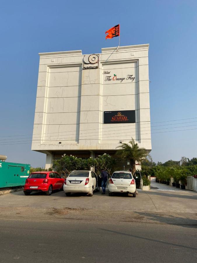 Hotel The Orange Flag Aurangābād Esterno foto